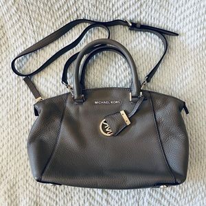 Michael KORS convertible crossbody purse